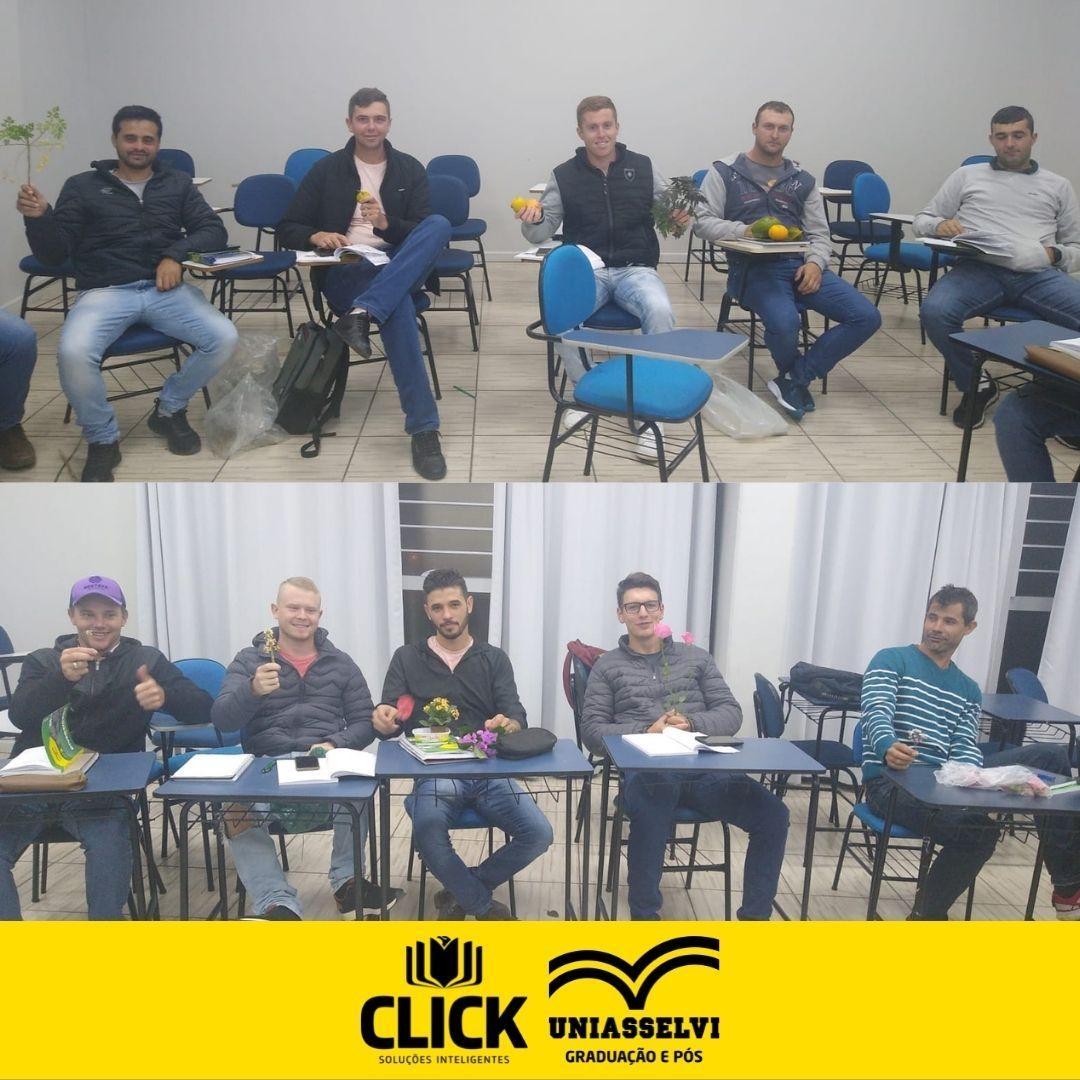 Aula prática do curso de Agronomia